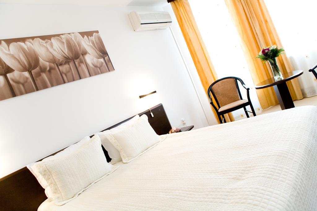 Rubin Hotel Sibiu Bagian luar foto