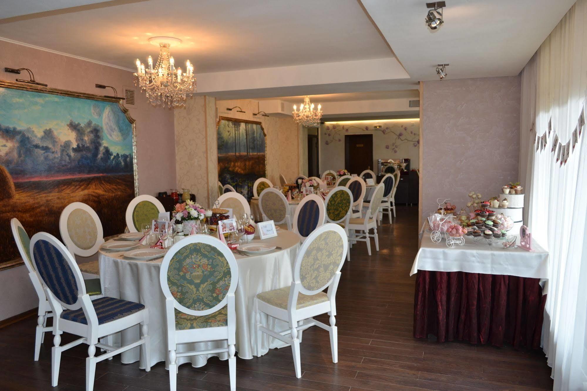 Rubin Hotel Sibiu Bagian luar foto